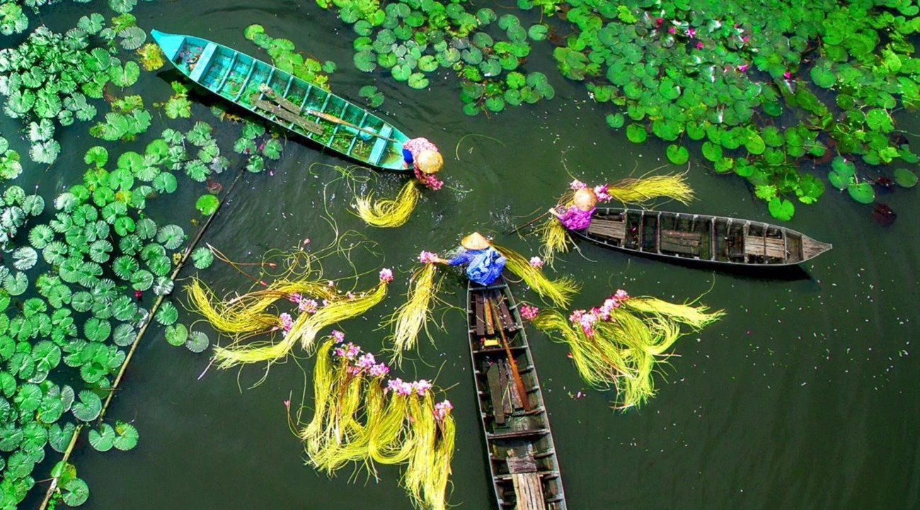 Along Mighty Mekong River 